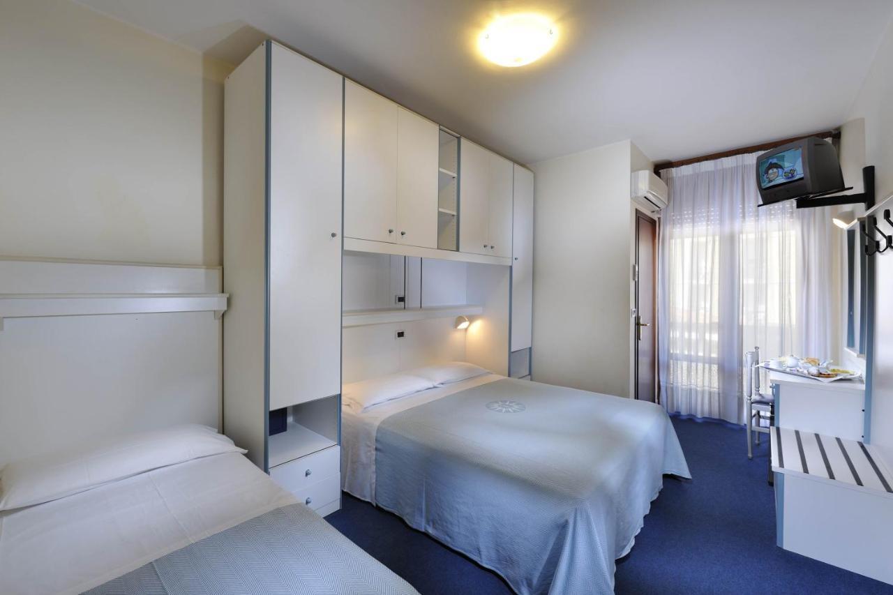 Hotel Danieli Bibione Oda fotoğraf